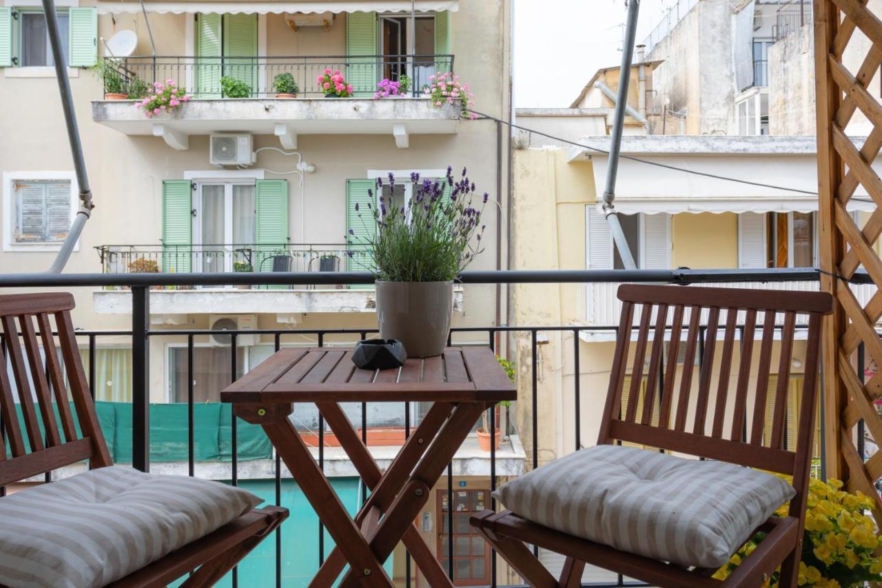Scirocco Apartment In Corfu Center エクステリア 写真