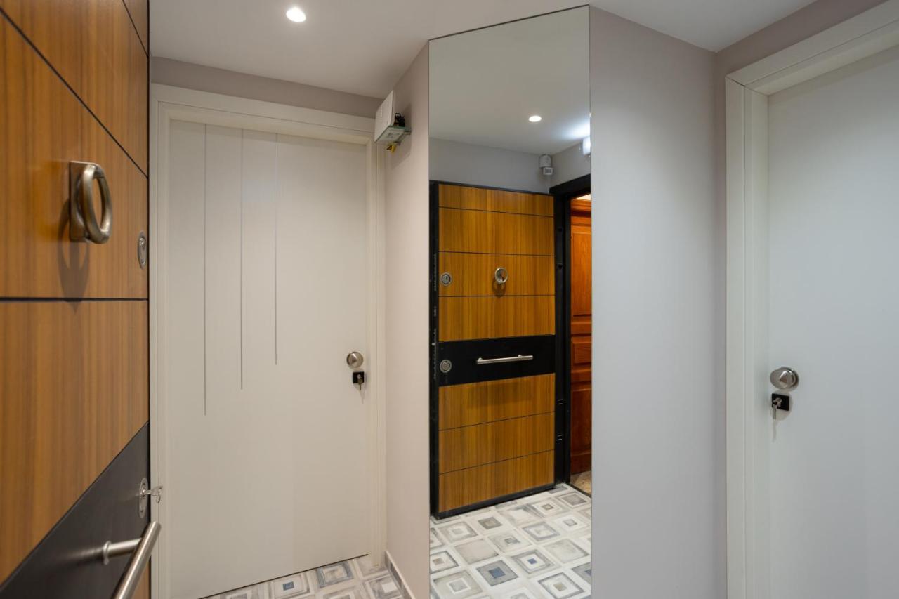 Scirocco Apartment In Corfu Center エクステリア 写真
