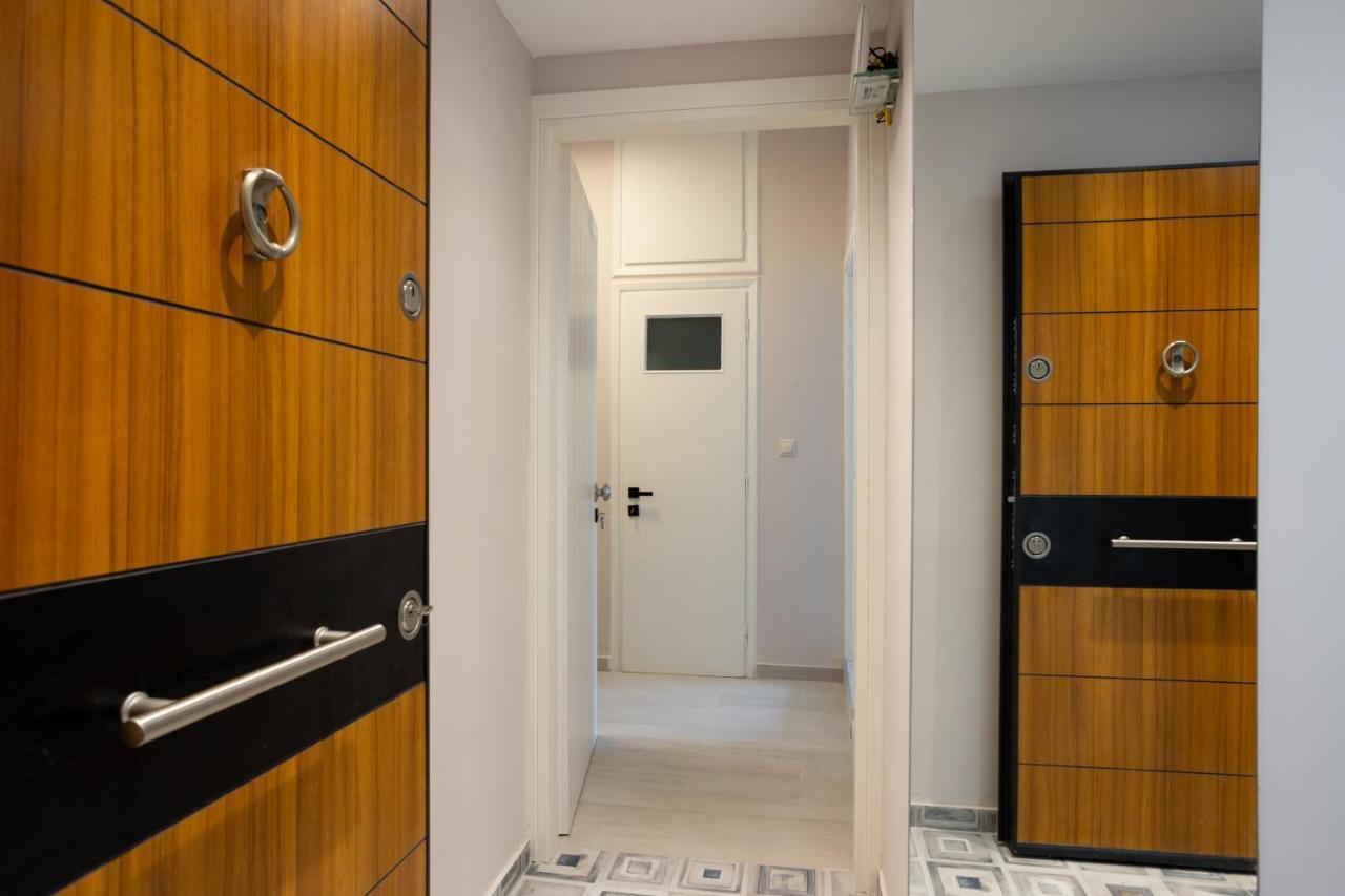 Scirocco Apartment In Corfu Center エクステリア 写真